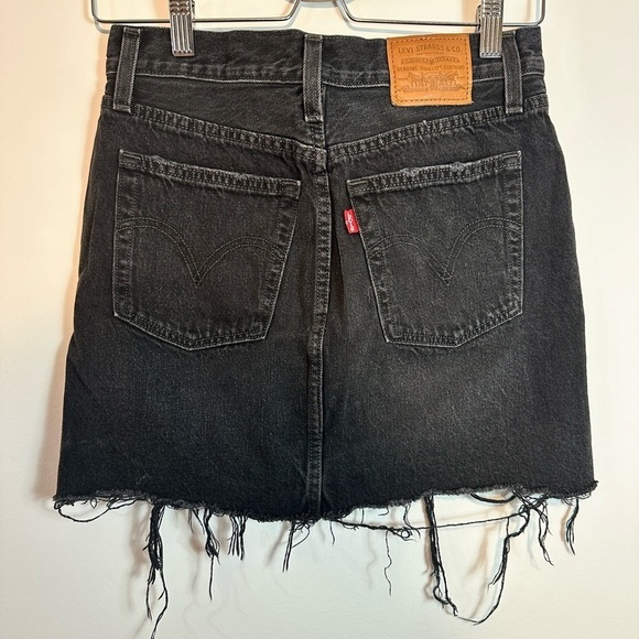 Levi’s High Rise Distressed  Black Denim Skirt - Picture 2 of 8